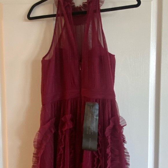 Evening gown by BCBG - Picture 4 of 7